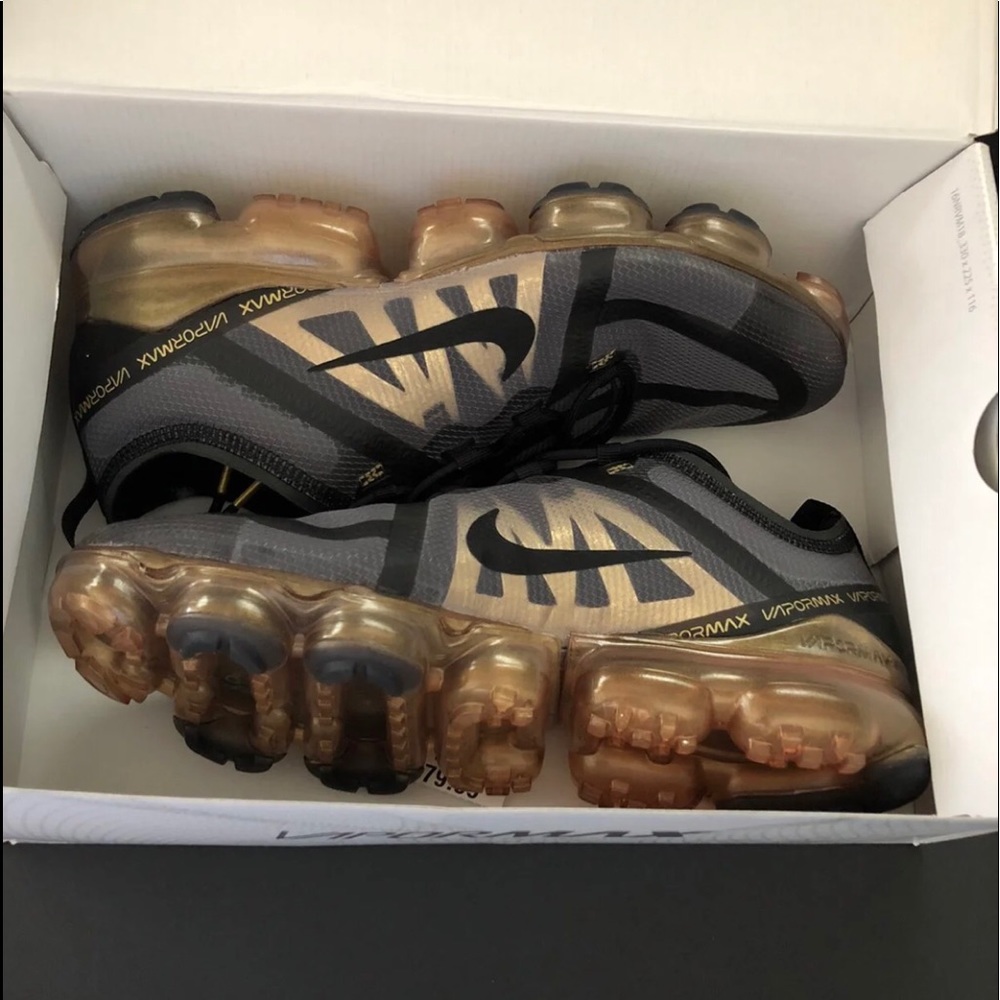 Nike Air Vapormax Men's Shoes Black Gold